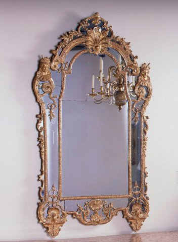 French Régence Period, Giltwood Mirror - Click to enlarge and for full details.